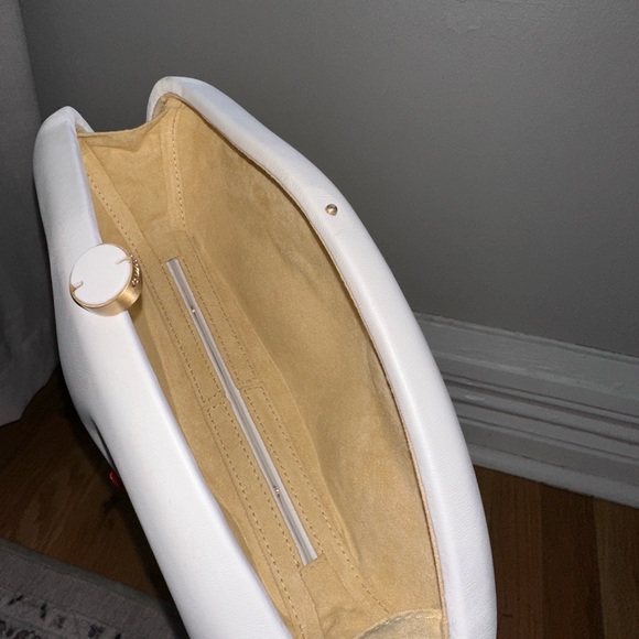 White Caldera Clutch - Cult Gaia - Picture 9 of 9